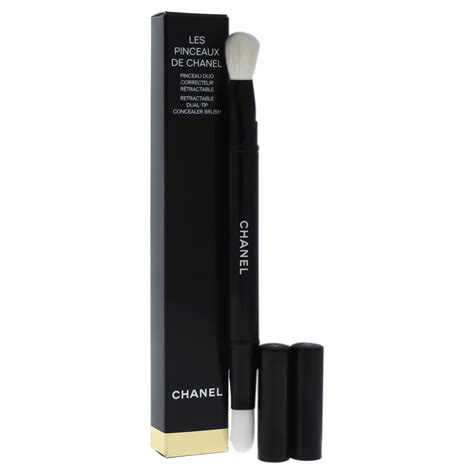 chanel concealer brush.